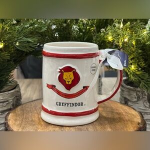 🦁 Brand NEW w/Tags Rae Dunn Harry Potter Wizarding World GRYFFINDOR Mug 🦁